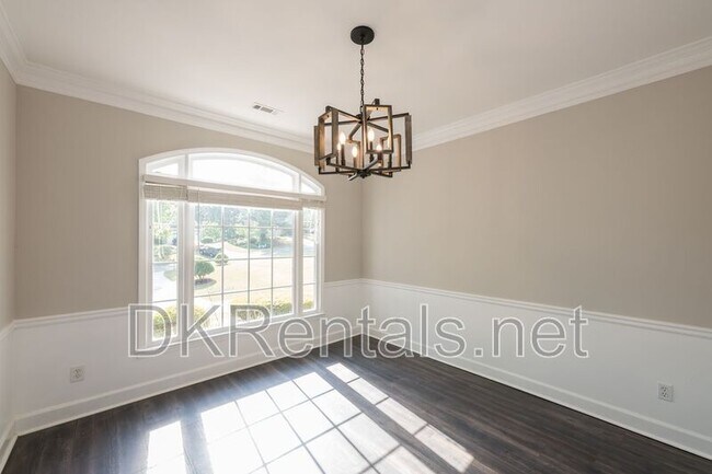 Photo - 1512 Fallen Leaf Dr SW