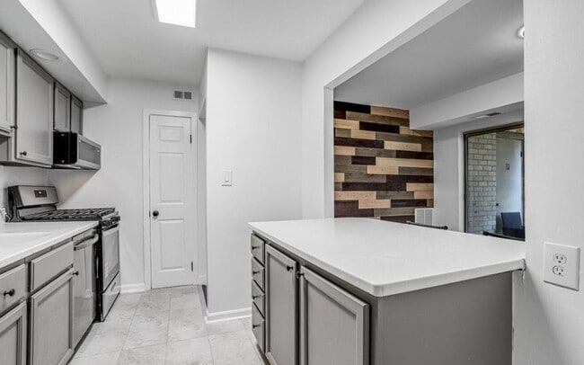 Photo - 12311 Braxfield Ct