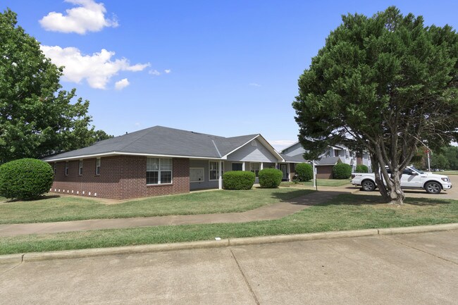 Photo - White Oak & Orchard