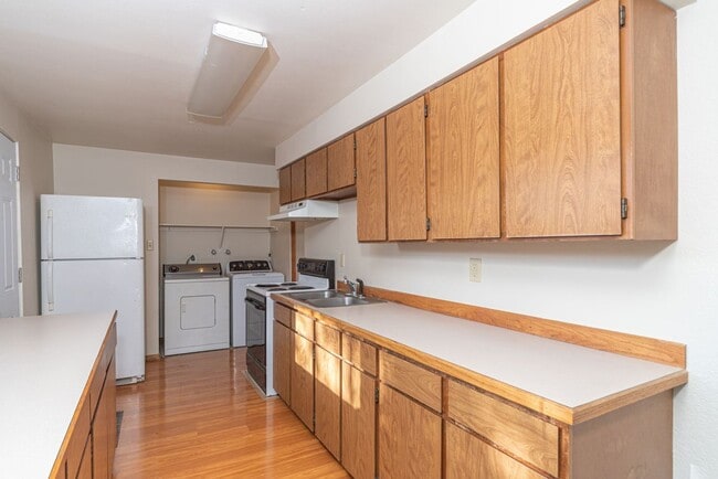 Photo - Baran (2018 11th St.) Unit B