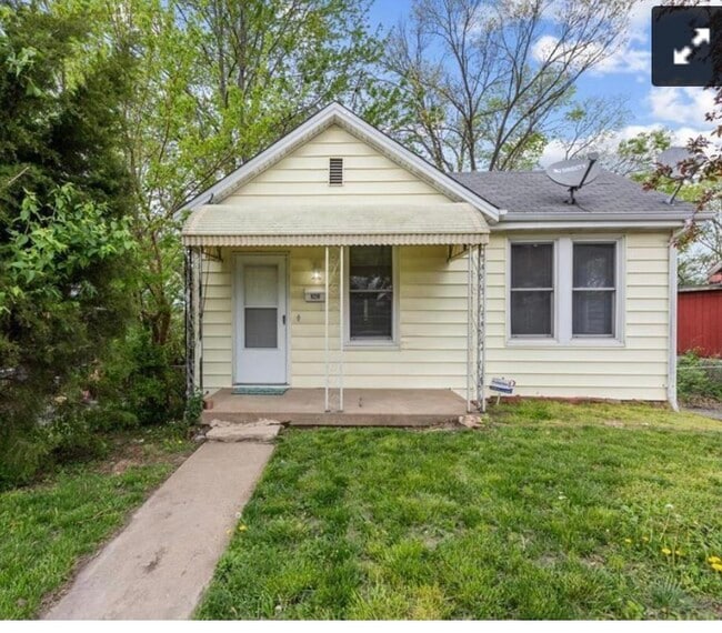 Building Photo - 9219 Bristol Ave