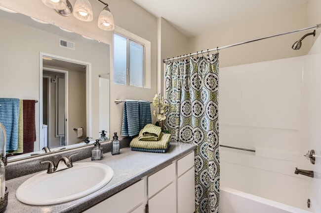 Photo - Villagio Apartments