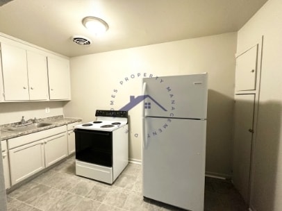 Photo - 15041 Greenfield Rd