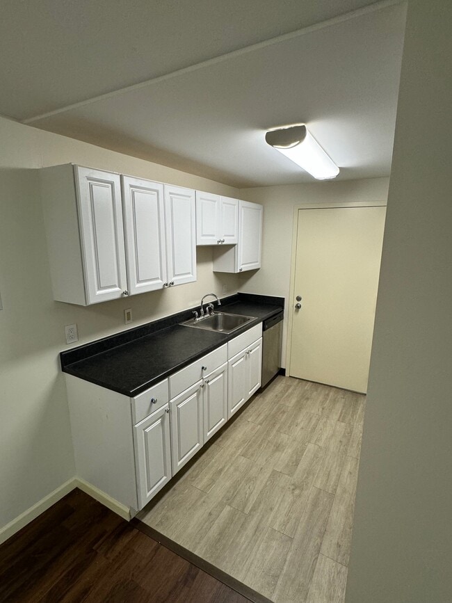 Photo - 5 Post Oak Ln