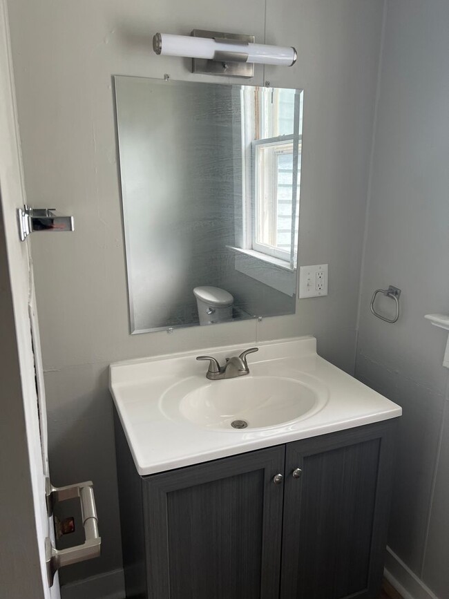 1454 S 7th St Unit B