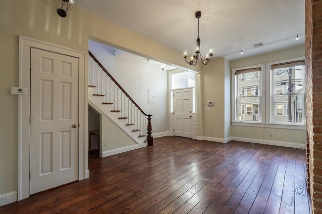 Photo - 114A Cottage St