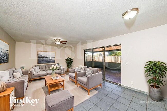 Photo - 5784 Strawberry Lakes Cir