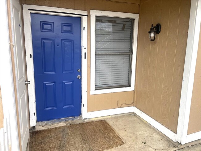 Building Photo - 2200 Tabor Ct