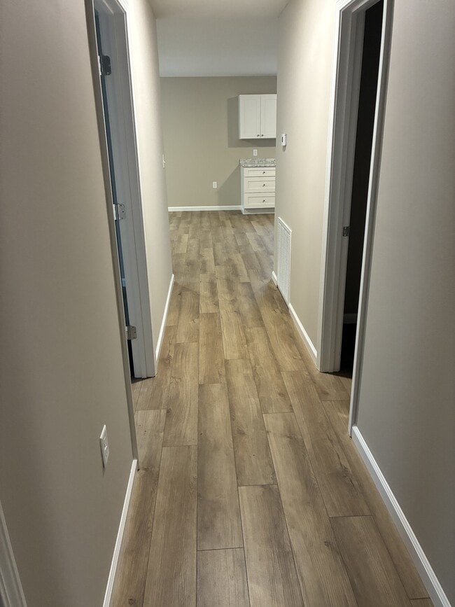 Photo - 101 Jewel Cove