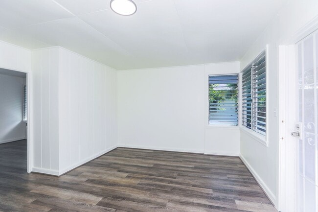 Photo - Renovated, upstairs, 2 bedroom 1 bath with...