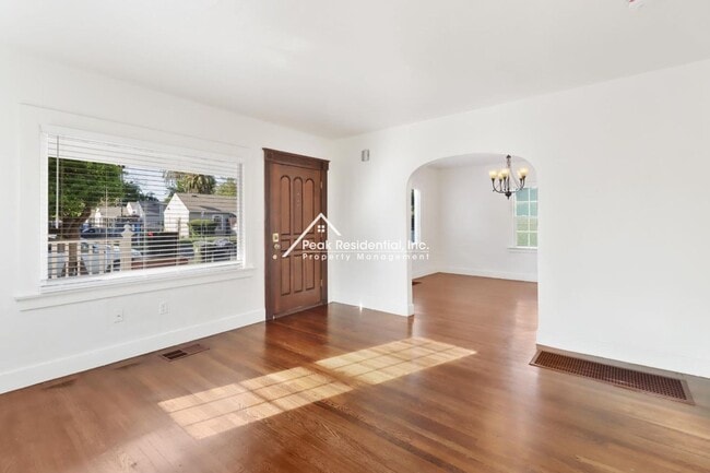 Photo - 1812 El Monte Ave