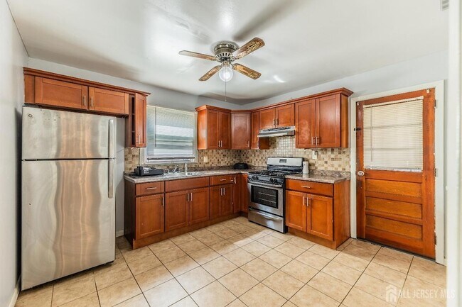111 Emerson St Unit 1