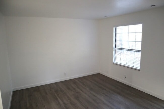 Photo - 5622 S 1300 E Unit 1