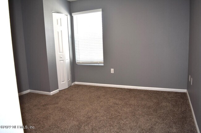 Photo - 921 Spirit Pt Ct