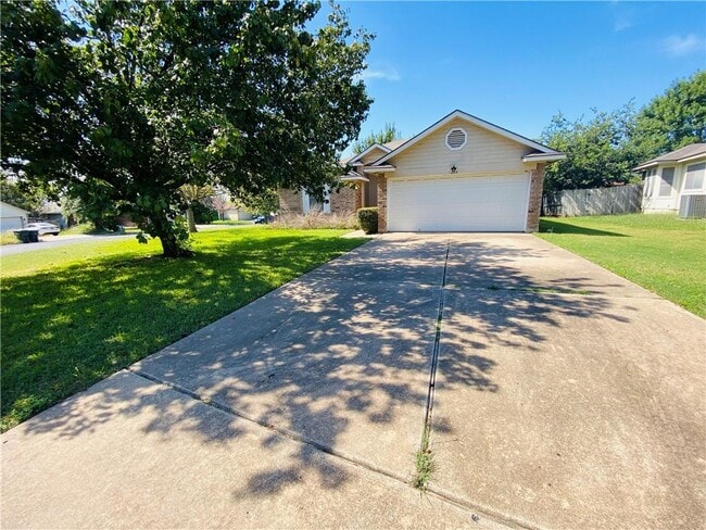 Photo - 205 Juniper Dr Casa
