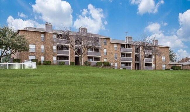 Photo - 2301 Ave H East Unidad b1