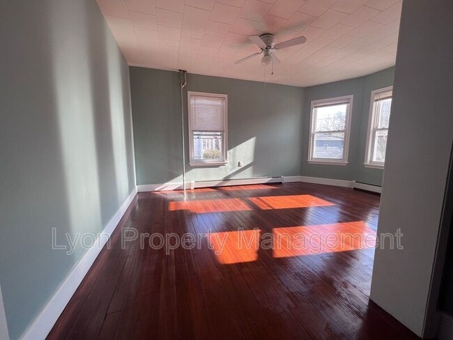 Photo - 200 Benefit St Unit 1F