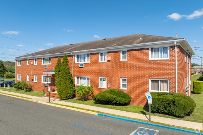 Crossroads Manor Apartments