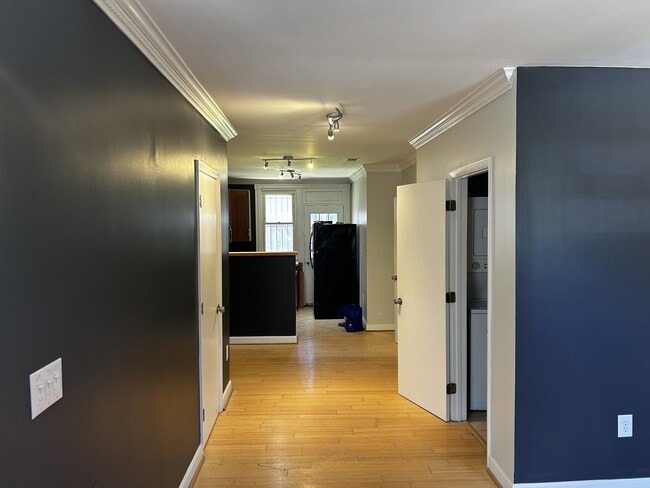 Photo - 1254 Half St SW
