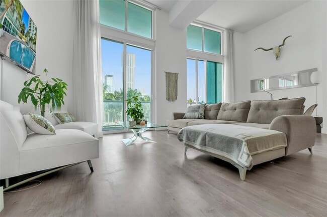 Photo - 1900 N Bayshore Dr Unit 508