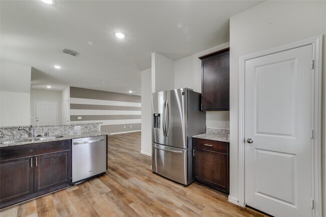 Photo - 19214 Tannach Dr