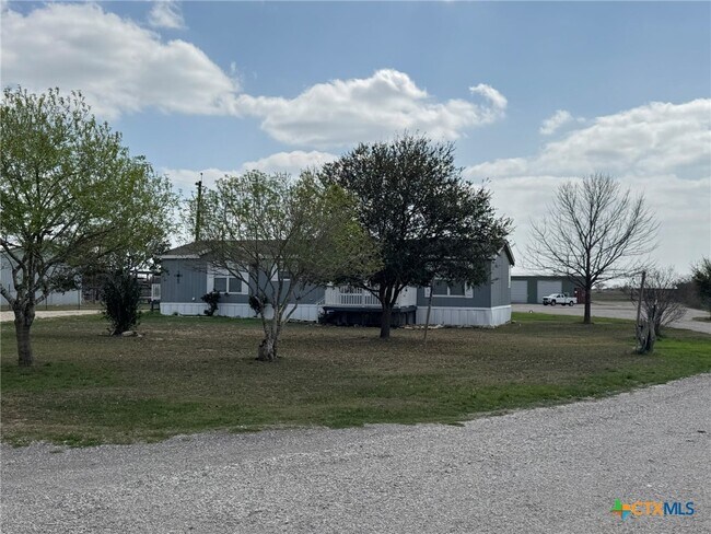 Photo - 1758 Ilka Switch