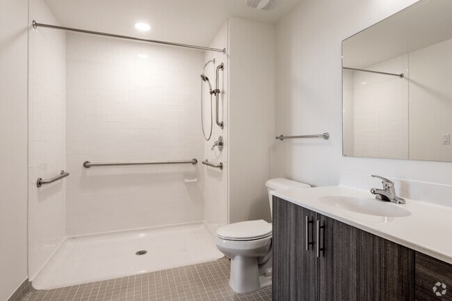 1BR,1BA - 596 SF