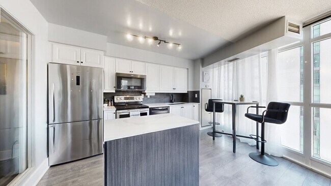 Photo - 215 Fort York Blvd Unit SI ID1496951P