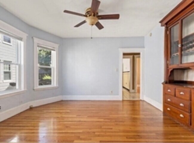 Photo - 38 George St Unit #1