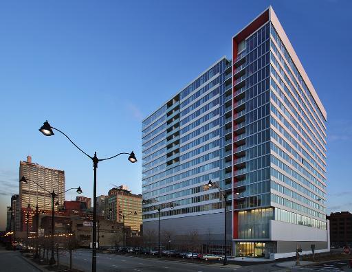 Building Photo - 659 W Randolph St Unit 1709