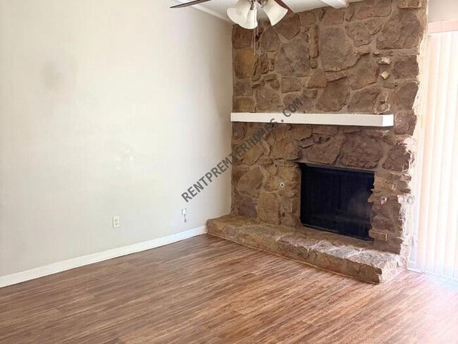 Photo - 809 Nicole Dr