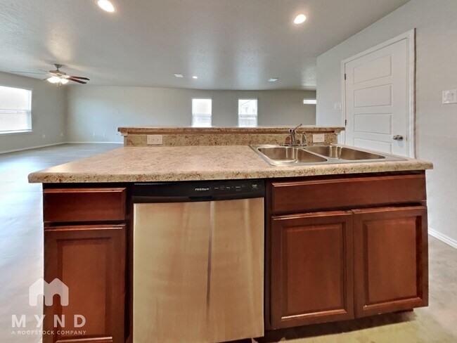 Photo - 7423 Twin Pine Ct