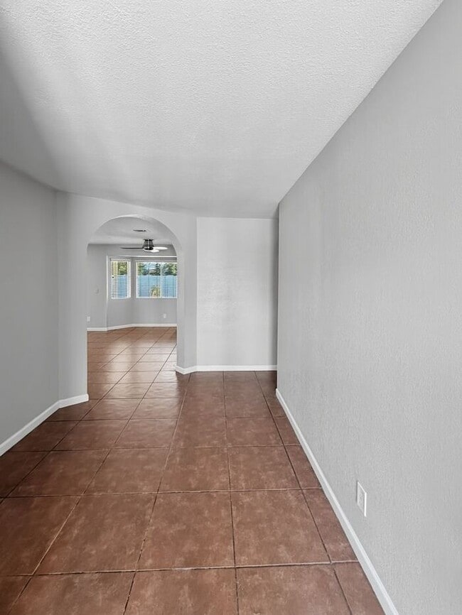 Photo - 3 Bedroom Home In Heart of Chandler for Rent