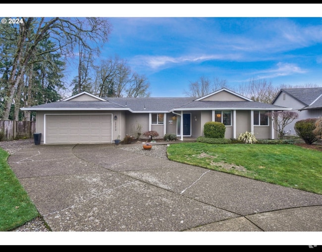 Building Photo - 20373 SW Blaine Ct Rental