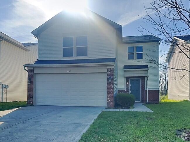 Building Photo - 4 bed 2.5 bath with large backyard! Rental