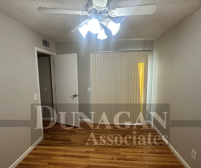 Photo - Charming 3 bedroom 2 Bathroom Home