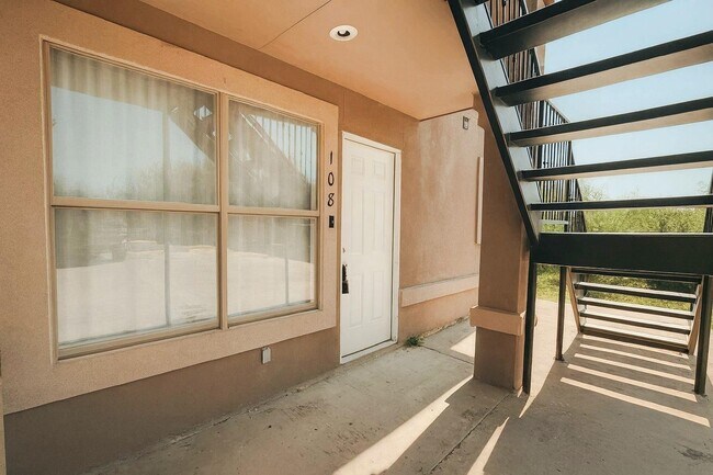 Building Photo - 201 Masterson Rd Unit 108