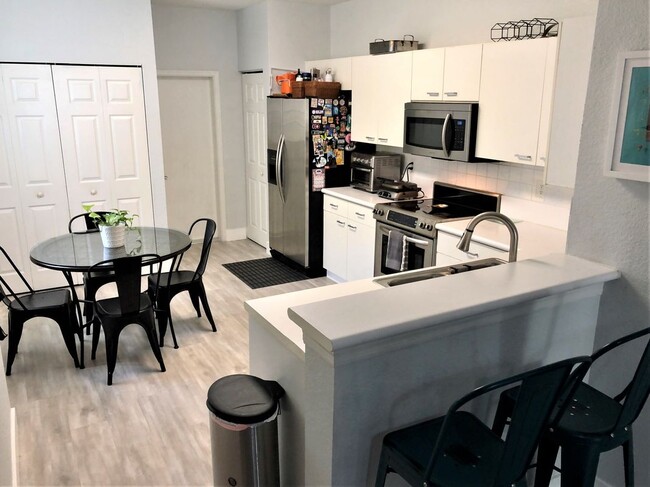 Photo - 2233 Ensenada Terrace