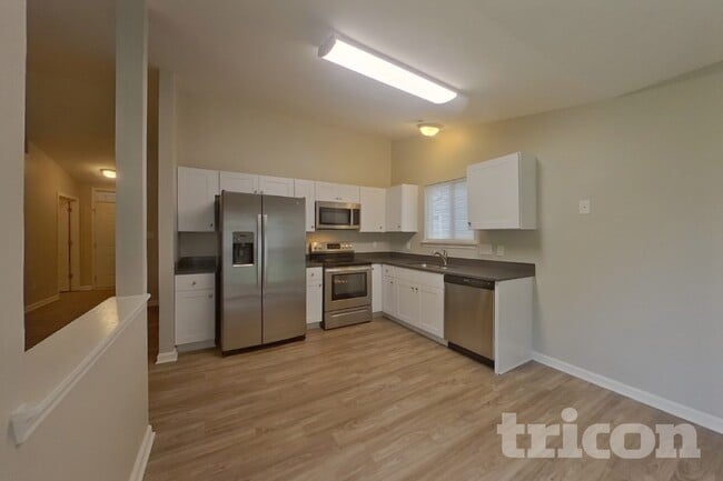 Photo - 1816 Oakdale Green Dr