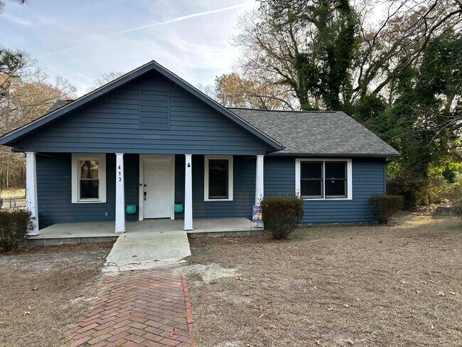 Building Photo - Charming 3 Bedroom 2 Bath for rent!!