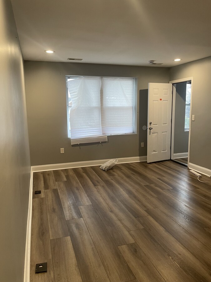 Photo - 102 Denison St