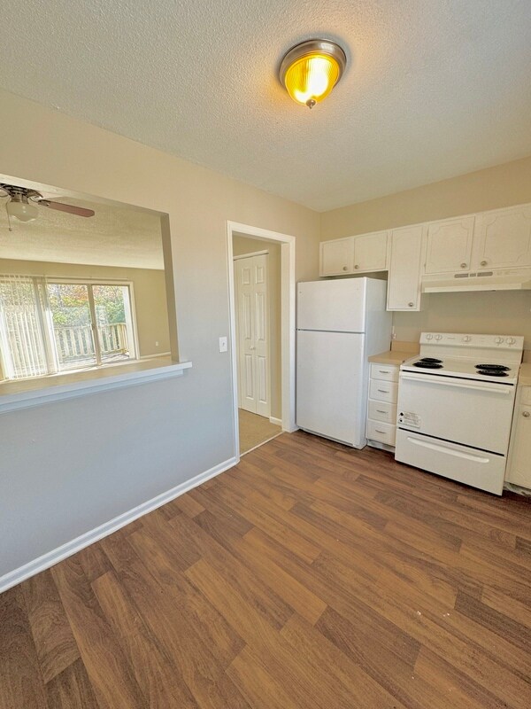 Photo - 8717 Countryshire Ln Unidad Apt 3