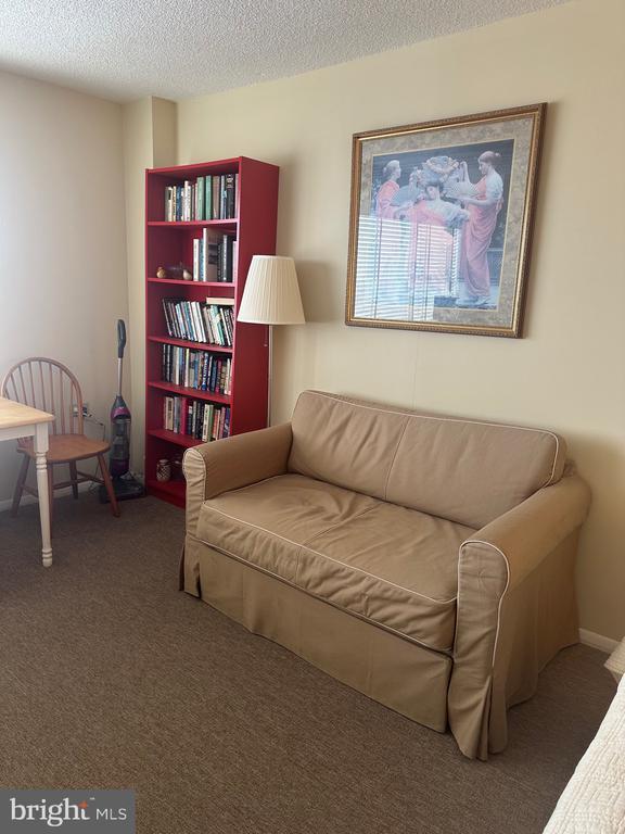 Photo - 3939 Roland Ave