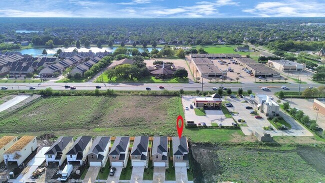 Photo - 1502 Revolution Way