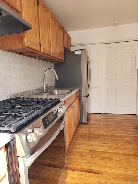Photo - 401 Rhodes Ln