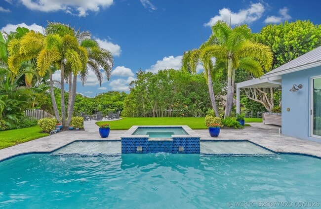 730 Camino Lakes Cir