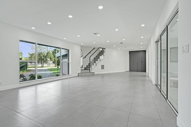 Photo - 6700 E Tropical Way