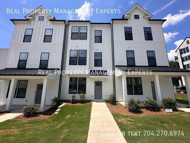 Photo - 15310 Ballancroft Pkwy House