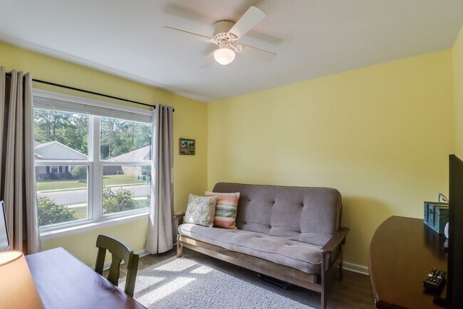 Photo - Beautiful 4 bed 2 bath