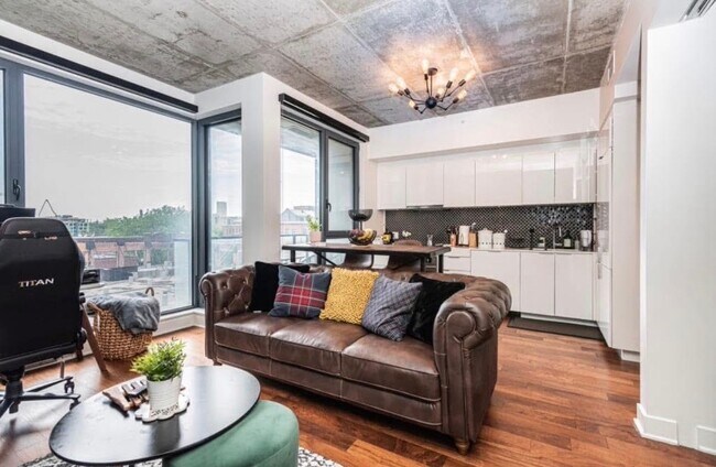 Photo - 1740 Rue Saint-Patrick Unit 500